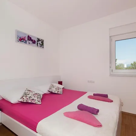 Apartment In Saldun With Wifi *
